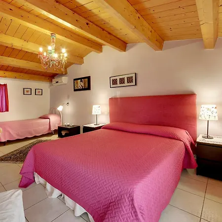 Bed & Breakfast U Marchisi